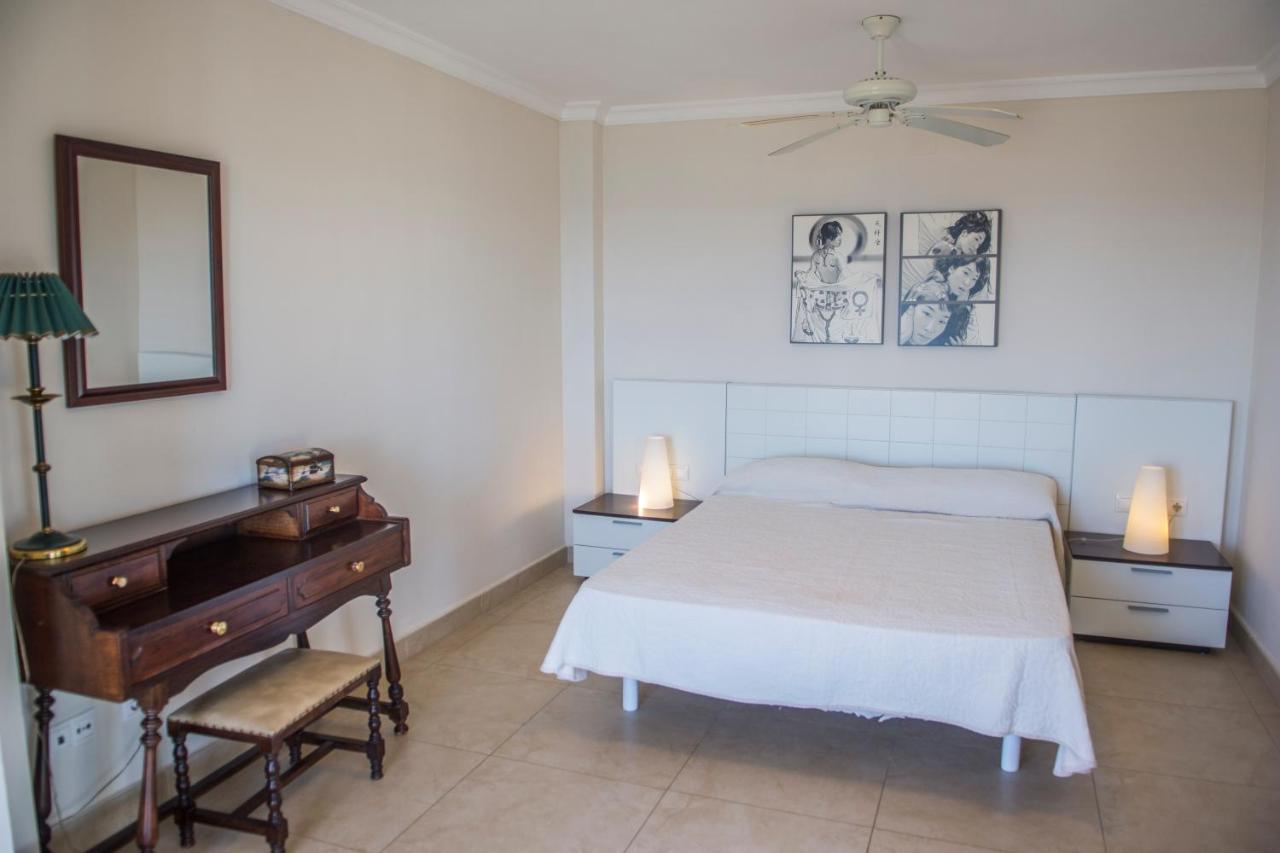 Aparthotel Hamilton Court Santo Tomás Esterno foto