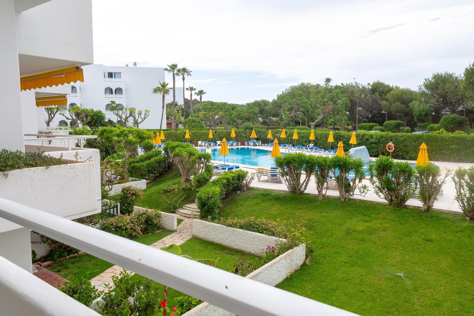 Aparthotel Hamilton Court Santo Tomás Esterno foto