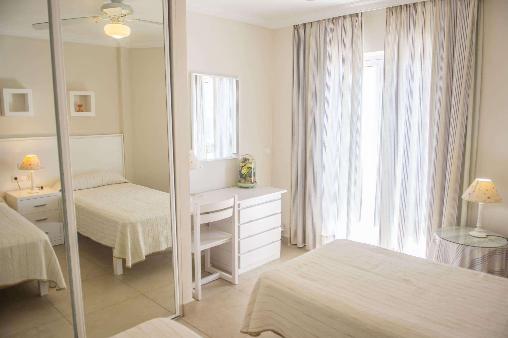 Aparthotel Hamilton Court Santo Tomás Esterno foto
