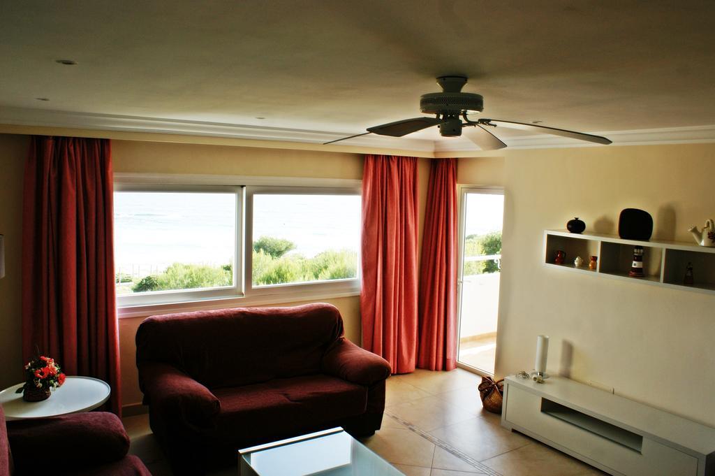Aparthotel Hamilton Court Santo Tomás Esterno foto