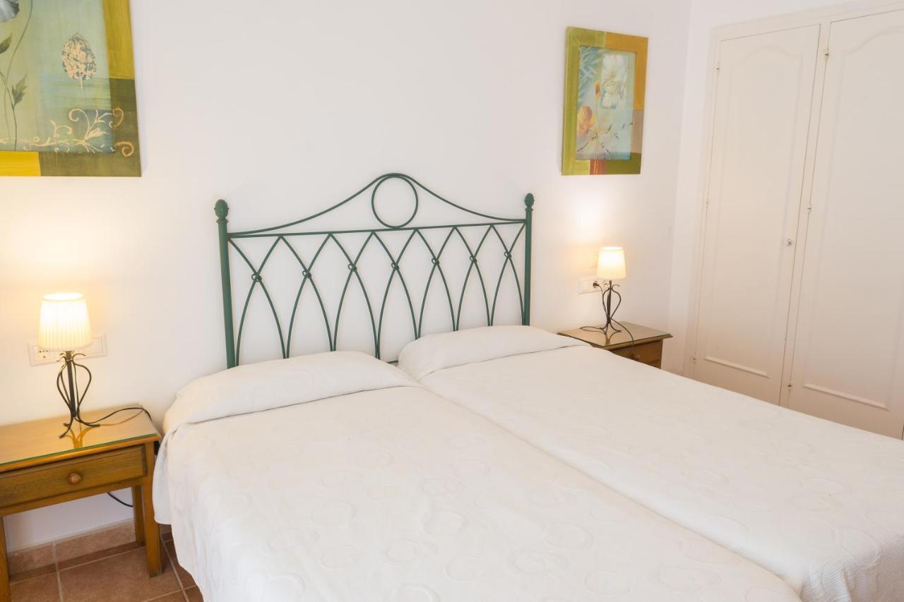 Aparthotel Hamilton Court Santo Tomás Esterno foto